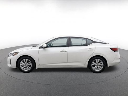 Used 2025 Nissan Sentra S FWD image 4