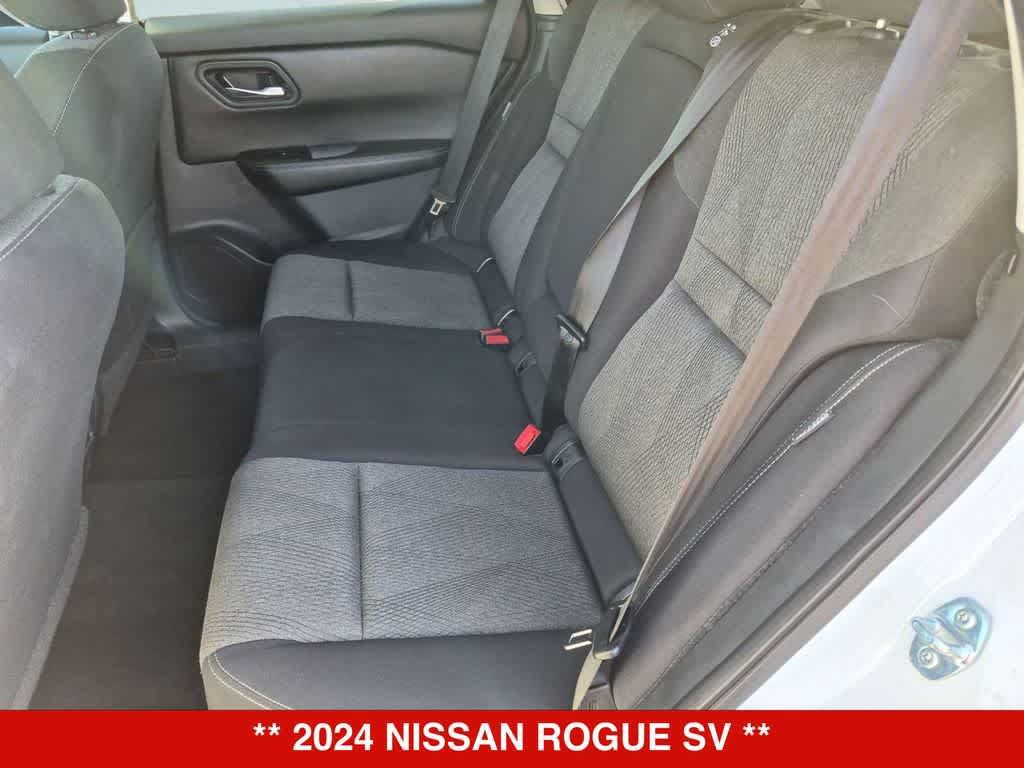 Used 2024 Nissan Rogue SV FWD image 19