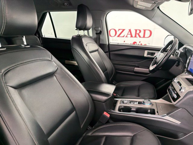 Used 2022 Ford Explorer XLT AWD/4WD image 29