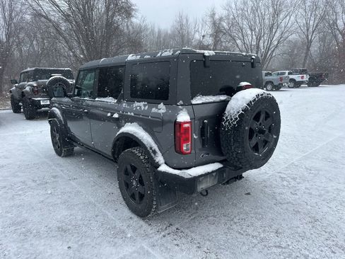 Used 2023 Ford Bronco Black Diamond image 9