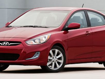 Used 2012 Hyundai Accent GLS w/ Premium Pkg 3