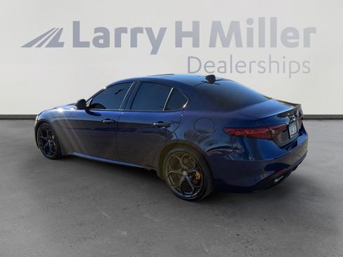 Used 2019 Alfa Romeo Giulia Ti Sport w/ Quick Order Package 22U Sport image 3