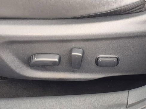 Certified 2025 Nissan Sentra SR w/ SR Premium Package FWD image 19
