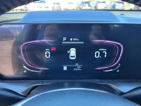 Used 2025 Kia Telluride S image 19