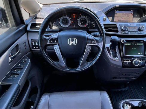 Used 2015 Honda Odyssey Touring image 6