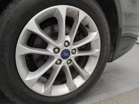 Used 2019 Ford Fusion SE image 31