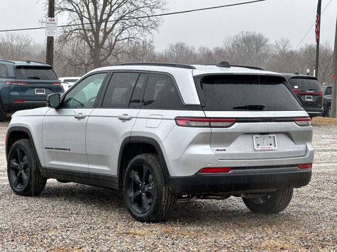 New 2026 Jeep Grand Cherokee Limited w/ Limited Altitude Package image 7