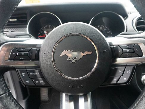 Used 2022 Ford Mustang Coupe RWD image 18