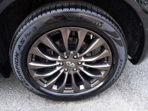 Used 2016 INFINITI QX80 Limited w/ All Season Package image 3