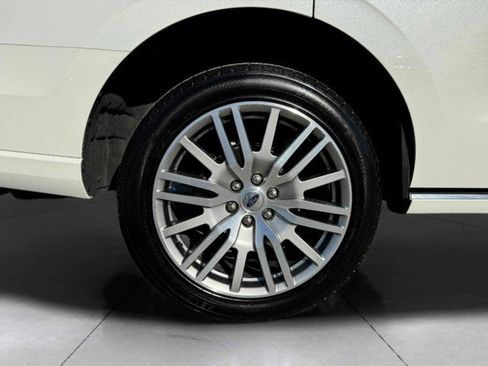 Used 2024 Ford Expedition Platinum image 63