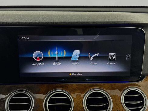 Used 2020 Mercedes-Benz E 350 4MATIC Sedan image 19