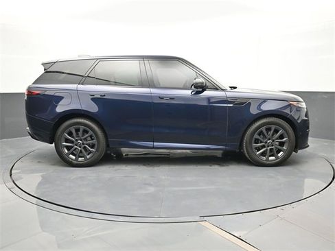 Used 2023 Land Rover Range Rover Sport SE Dynamic image 23