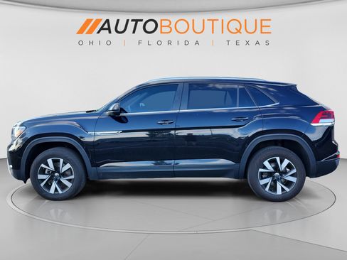 Used 2023 Volkswagen Atlas Cross Sport SE AWD/4WD image 2