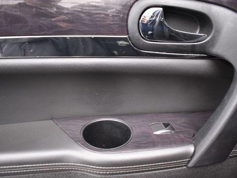 Used 2017 Buick Enclave Premium w/ Experience Buick Package image 23