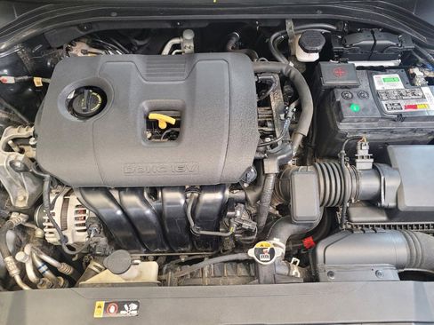Used 2020 Hyundai Elantra SE w/ Cargo Package (C1) FWD image 30