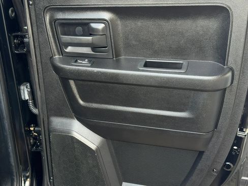 Used 2013 RAM 1500 Express RWD image 25