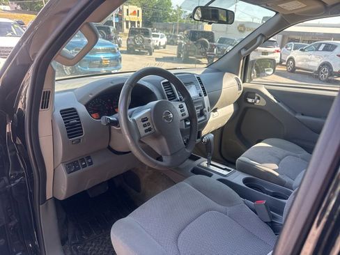 Used 2017 Nissan Frontier SV AWD/4WD image 18
