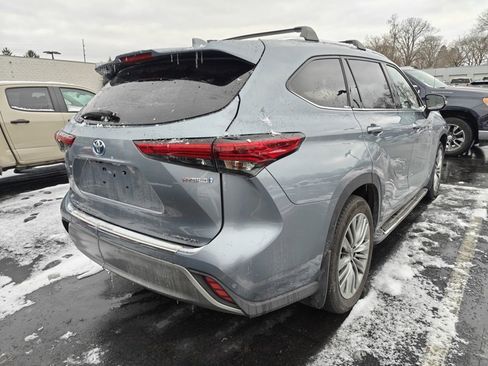 Used 2021 Toyota Highlander Platinum image 5
