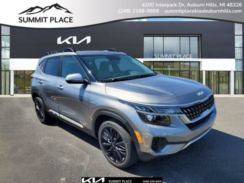 Certified 2022 Kia Seltos Nightfall Edition AWD/4WD image 1