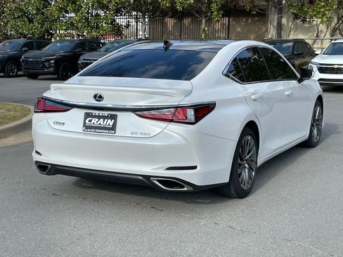Used 2025 Lexus ES 350 Ultra Luxury w/ Accessory Package (Z2) image 7