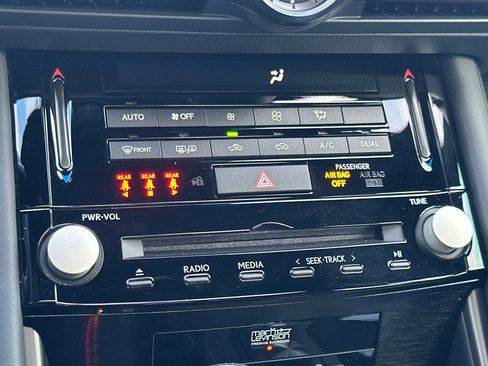 Used 2024 Lexus IS 500 image 26