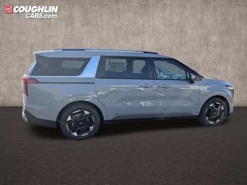 New 2026 Kia Carnival EX FWD image 8