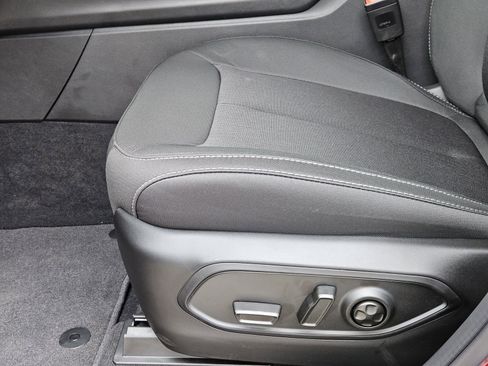 New 2025 Jeep Grand Cherokee L Laredo image 25