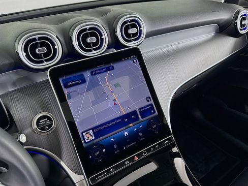 Certified 2025 Mercedes-Benz GLC 300 4MATIC image 20