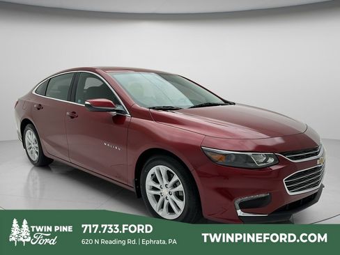 Used 2018 Chevrolet Malibu LT FWD image 1