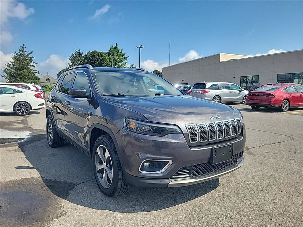Used 2019 Jeep Cherokee Limited AWD/4WD image 7