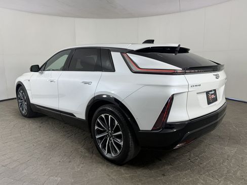 Used 2024 Cadillac Lyriq Sport AWD/4WD image 5