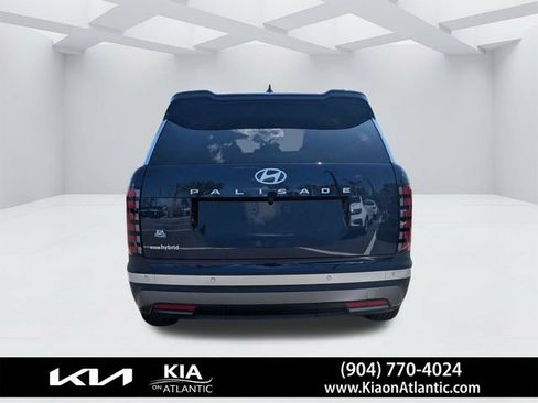 Used 2026 Hyundai Palisade SEL Premium FWD image 4