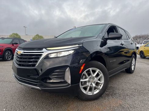 Used 2024 Chevrolet Equinox LT image 1