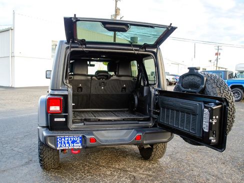 Used 2021 Jeep Wrangler Unlimited Rubicon AWD/4WD image 5