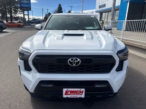 Used 2024 Toyota Tacoma TRD Sport w/ TRD Sport Upgrade Package image 8