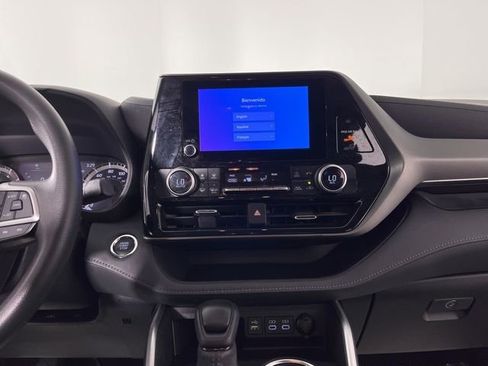 Used 2023 Toyota Highlander L FWD image 25