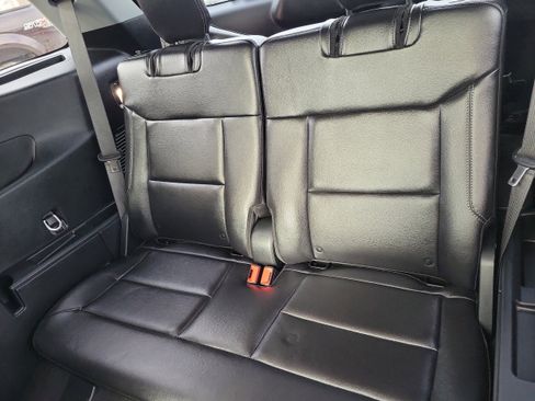 Used 2023 Ford Explorer Limited w/ Limited Technology Package image 13