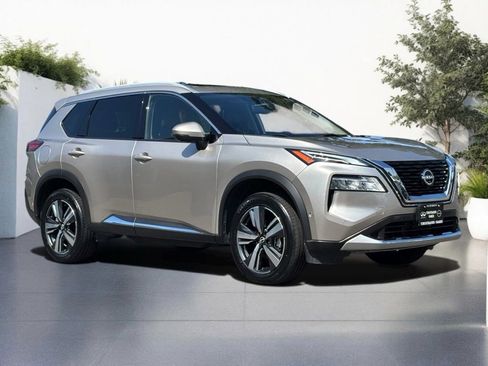 Used 2023 Nissan Rogue Platinum w/ Platinum Premium Package AWD/4WD image 1