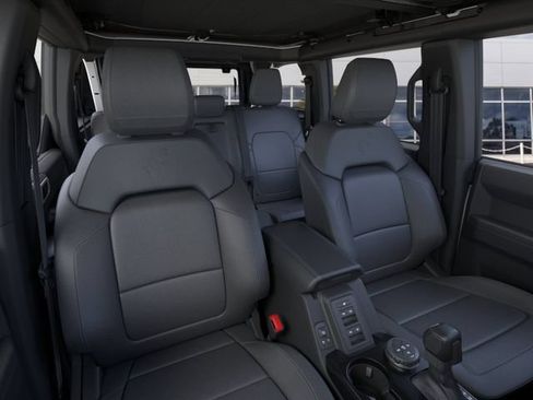 New 2026 Ford Bronco Outer Banks AWD/4WD image 10