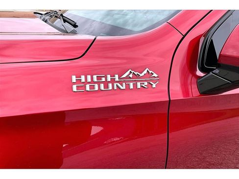 Used 2021 Chevrolet Tahoe High Country w/ Premium Package AWD/4WD image 11