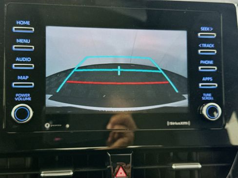 Used 2021 Toyota Camry SE w/ Carpet Mat Package (TMS) image 21