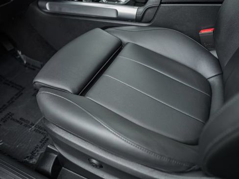 Certified 2023 Mercedes-Benz GLB 250 4MATIC image 30