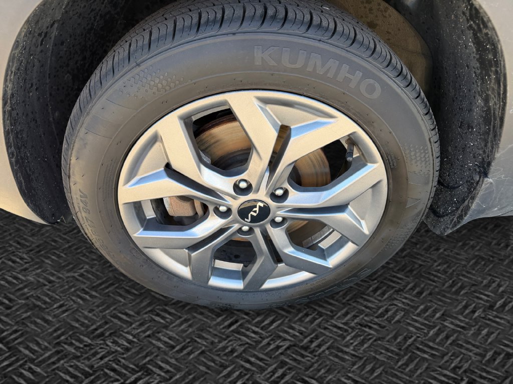 Certified 2024 Kia Seltos S AWD/4WD image 11