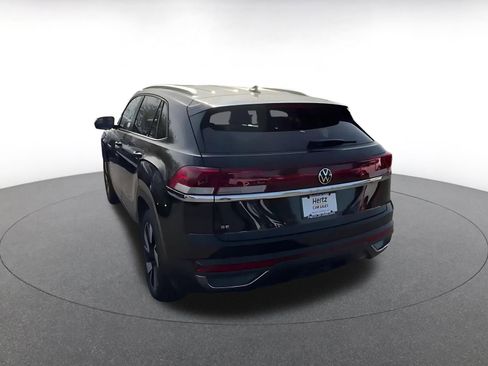 Used 2025 Volkswagen Atlas Cross Sport SE image 11