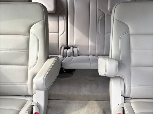 Used 2016 GMC Yukon Denali w/ Open Road Package AWD/4WD image 18
