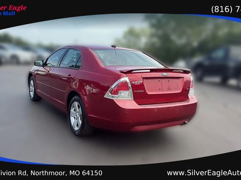 Used 2008 Ford Fusion SE FWD image 3