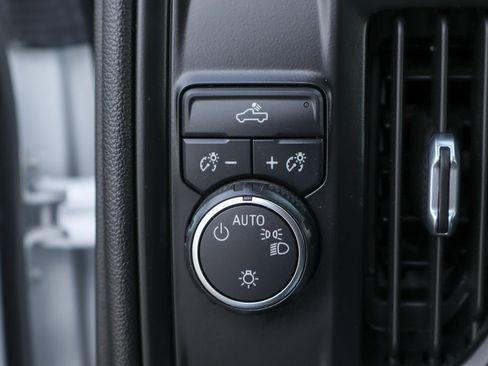 Used 2022 Chevrolet Silverado 3500 W/T image 23