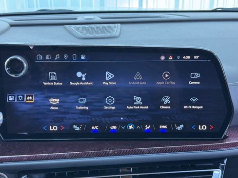 Used 2024 Chevrolet Traverse Z71 w/ Enhanced Driving Package image 23