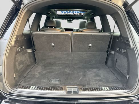 Used 2025 Mercedes-Benz GLS 450 4MATIC image 39