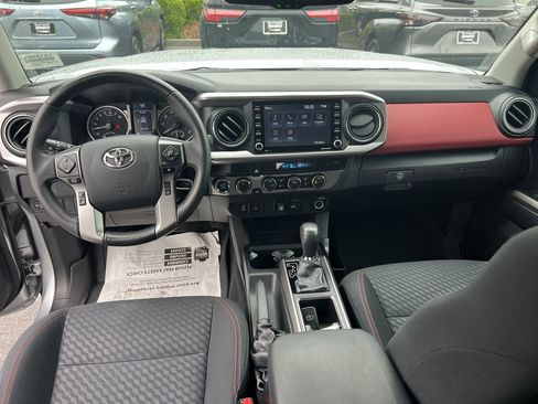 Used 2023 Toyota Tacoma SR5 w/ Technology Package AWD/4WD image 31
